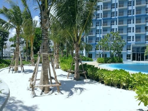 One-Bedroom Apartment with Pool Access
