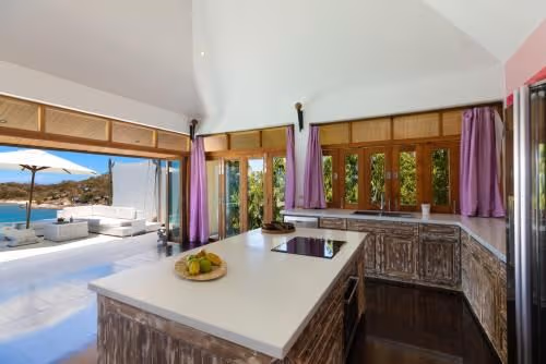 Villa - Beach Front