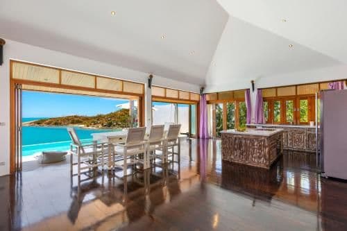 Villa - Beach Front