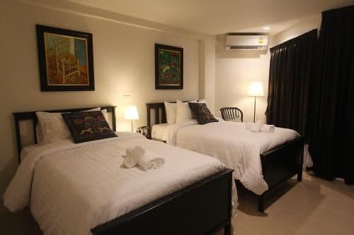 Twin Room with Private Bathroom