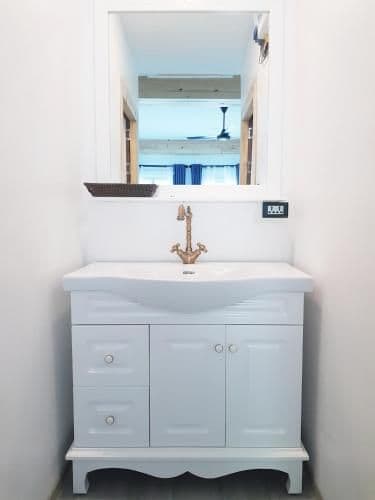 Suite with Mountain View