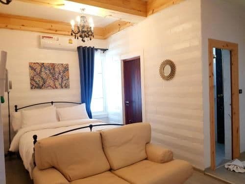 Suite with Mountain View