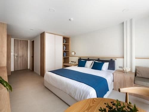 Studio Apartment
