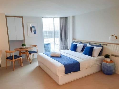 Studio Apartment