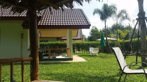 Bungalow with Patio