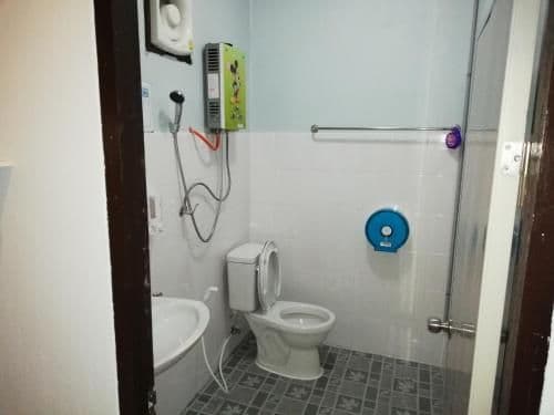 Twin Room with Bathroom