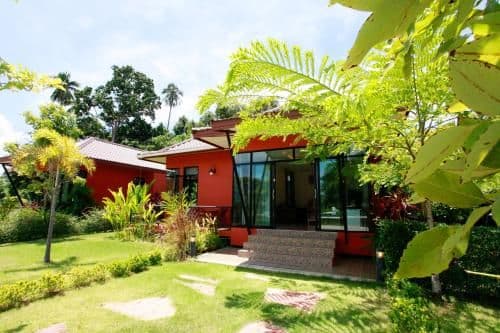 Villa with Garden View