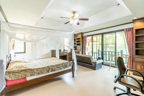 Standard Suite