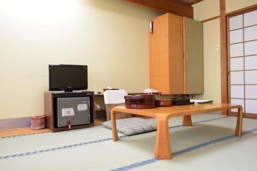 Japanese-Style Room Selected at Check-In with Shared Bathroom
