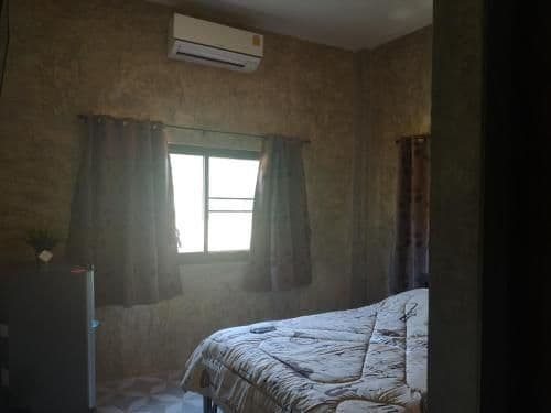 Deluxe Double Room (2 Adults + 1 Child)
