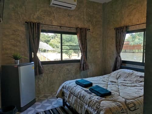 Deluxe Double Room (2 Adults + 1 Child)