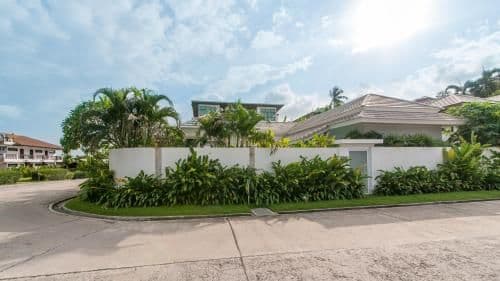 Deluxe Villa