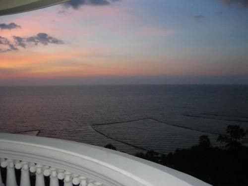 Studio Apartment with Sea View