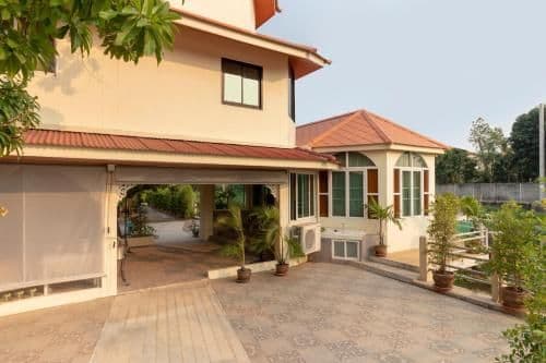 โอโย 750 บ้านสวนอัมพร โอโย 750 บ้านสวนอัมพร