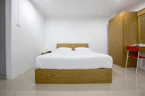 Standard Double Room - Non-Smoking