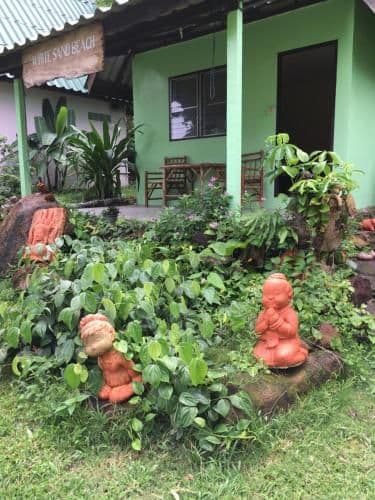 Bungalow with Garden View