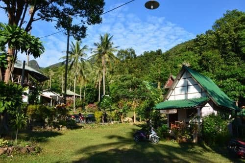 Bungalow with Garden View