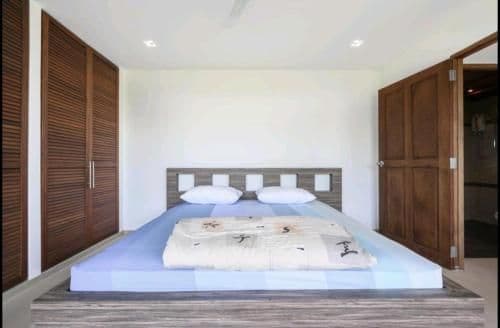 Villa with Sea View