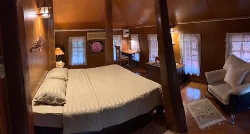 Double Room with Shared Bathroom