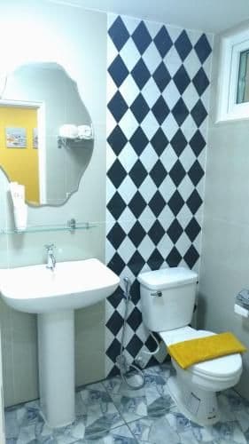 Standard Queen Room