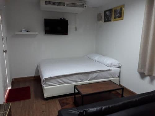 Deluxe Double or Twin Room with Mountain View