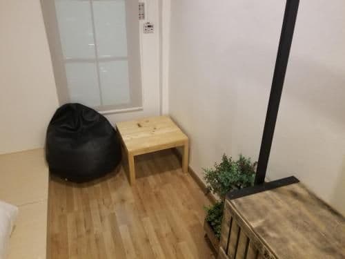 Private King Bed Room (Shared bathroom)