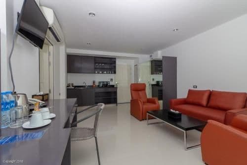 Suite with Private Pool