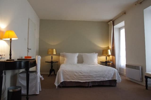 SUITE DELUXE WITH BALCONY