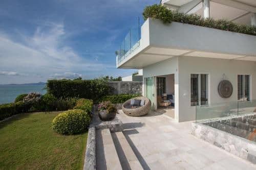 Villa - Beach Front
