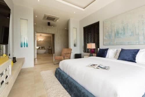 Villa - Beach Front