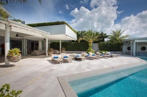 Villa - Beach Front