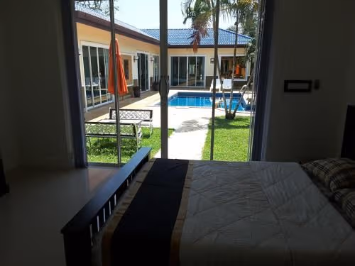 Deluxe Bungalow with Garden View