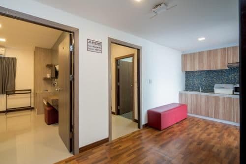 Large Apartment with Sea View