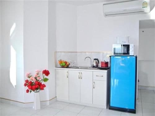 Studio Apartment with Sea View