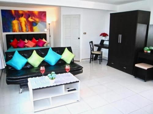 Studio Apartment with Sea View