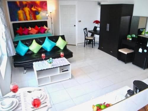 Studio Apartment with Sea View