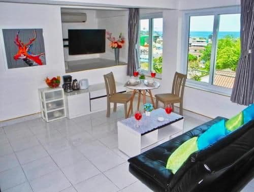 Studio Apartment with Sea View