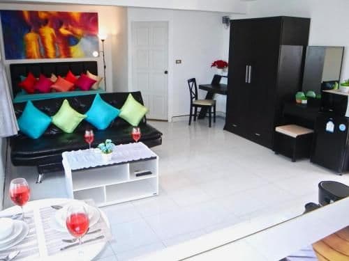 Studio Apartment with Sea View