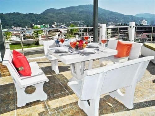 Studio Apartment with Sea View