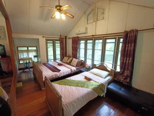 Bungalow - Water Front