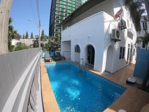 Jomtien Party Villa 4 Bedroom