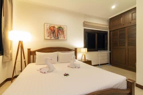 2-Bedroom Villa with Sea View