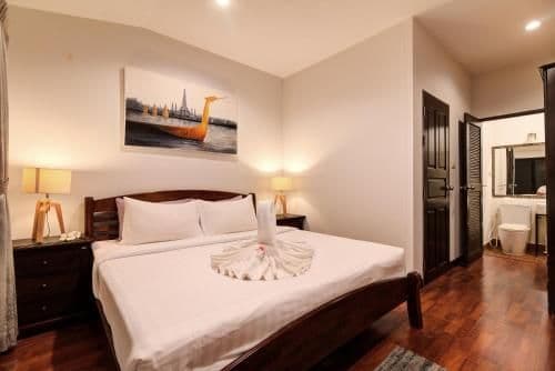 4-Bedroom Villa with Sea View