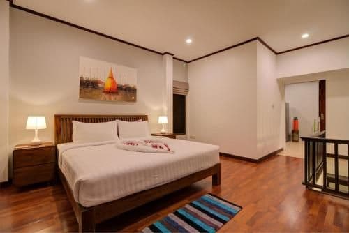 4-Bedroom Villa with Sea View