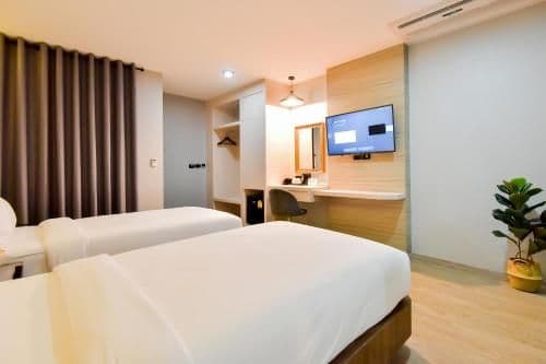 Superior Twin Room
