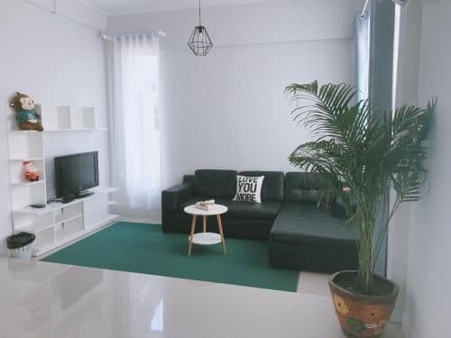 Baan Nong Pa Krang (White cottage)