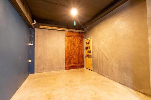 Standard Twin Room with Shared Bathroom