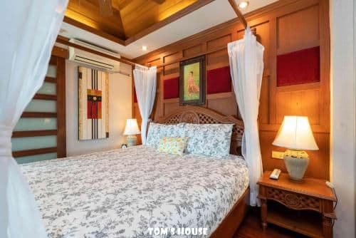 Studio Apartment with Sea View