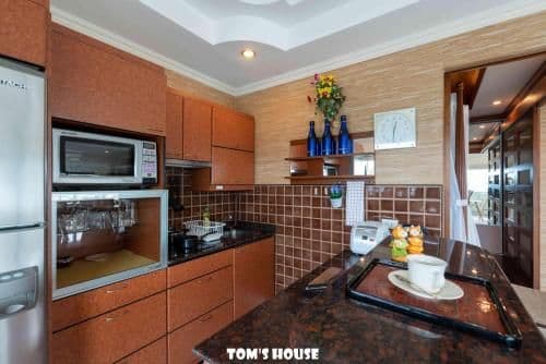 Studio Apartment with Sea View