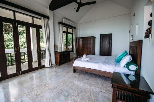 Villa with Sea View